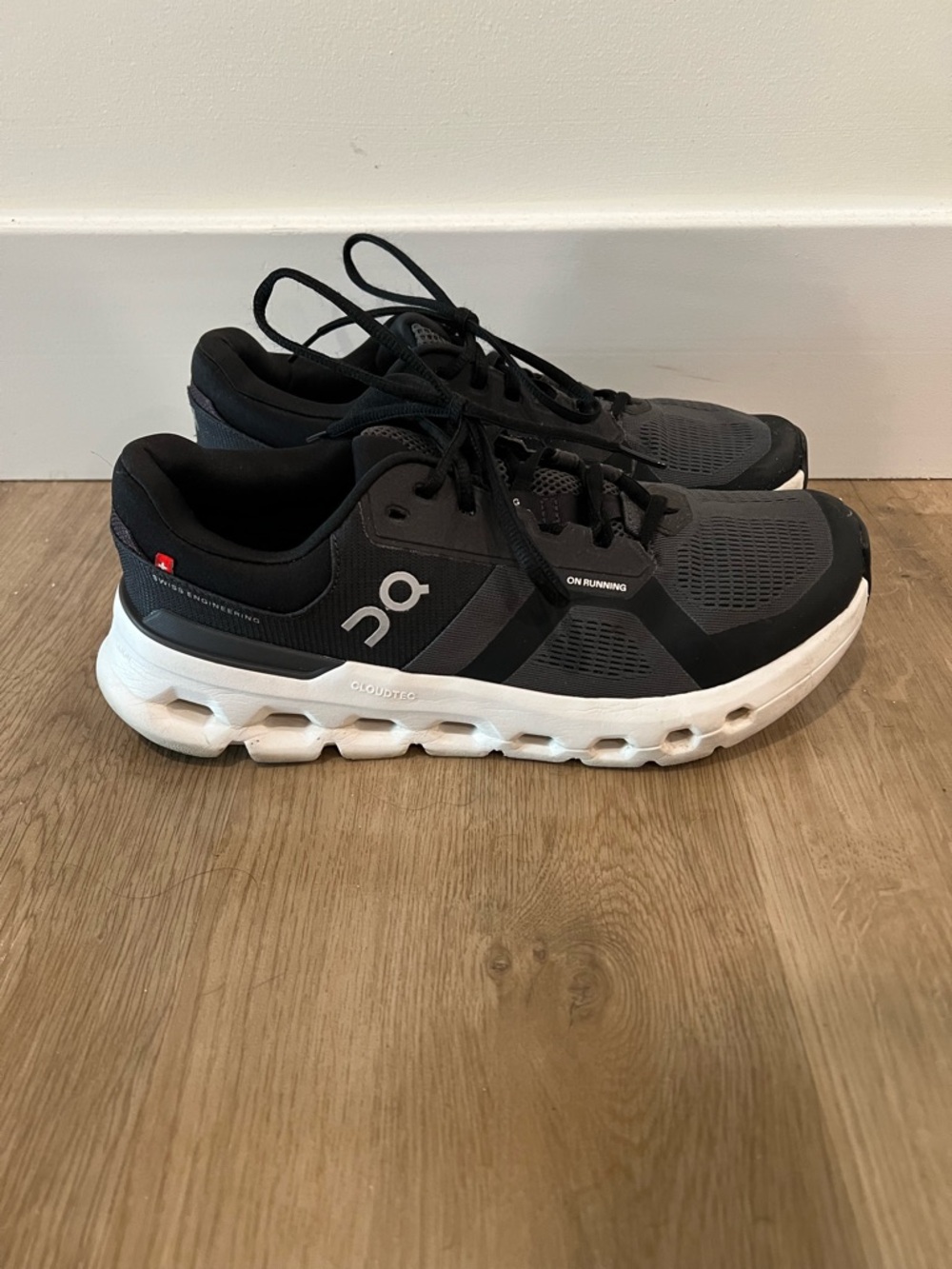 On Cloudrunner 2, Eclipse Black- Men’s 10 - Picture 2 of 6